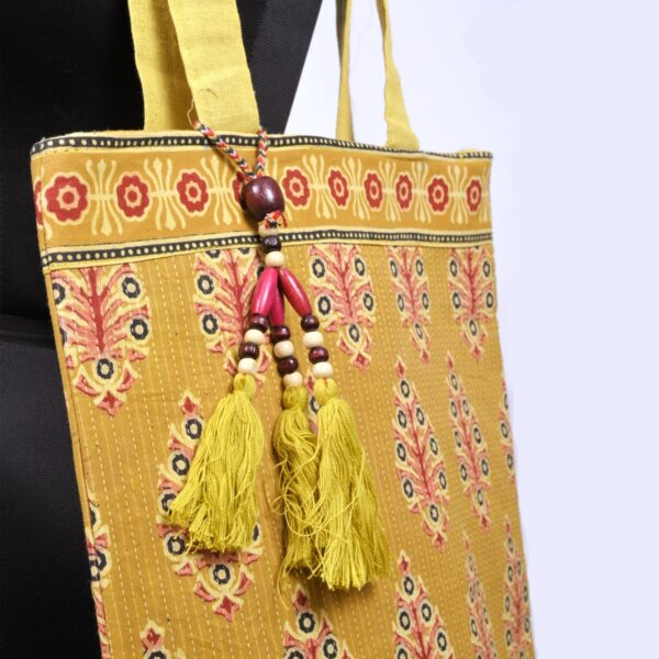 Hand Bag Kantha